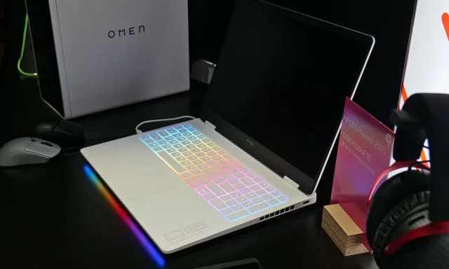 HP Omen Max 16