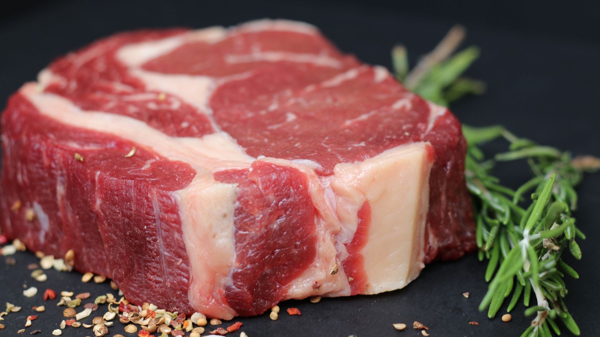 Cara Menyimpan Daging Kurban agar Tetap Segar dan Tahan Lama